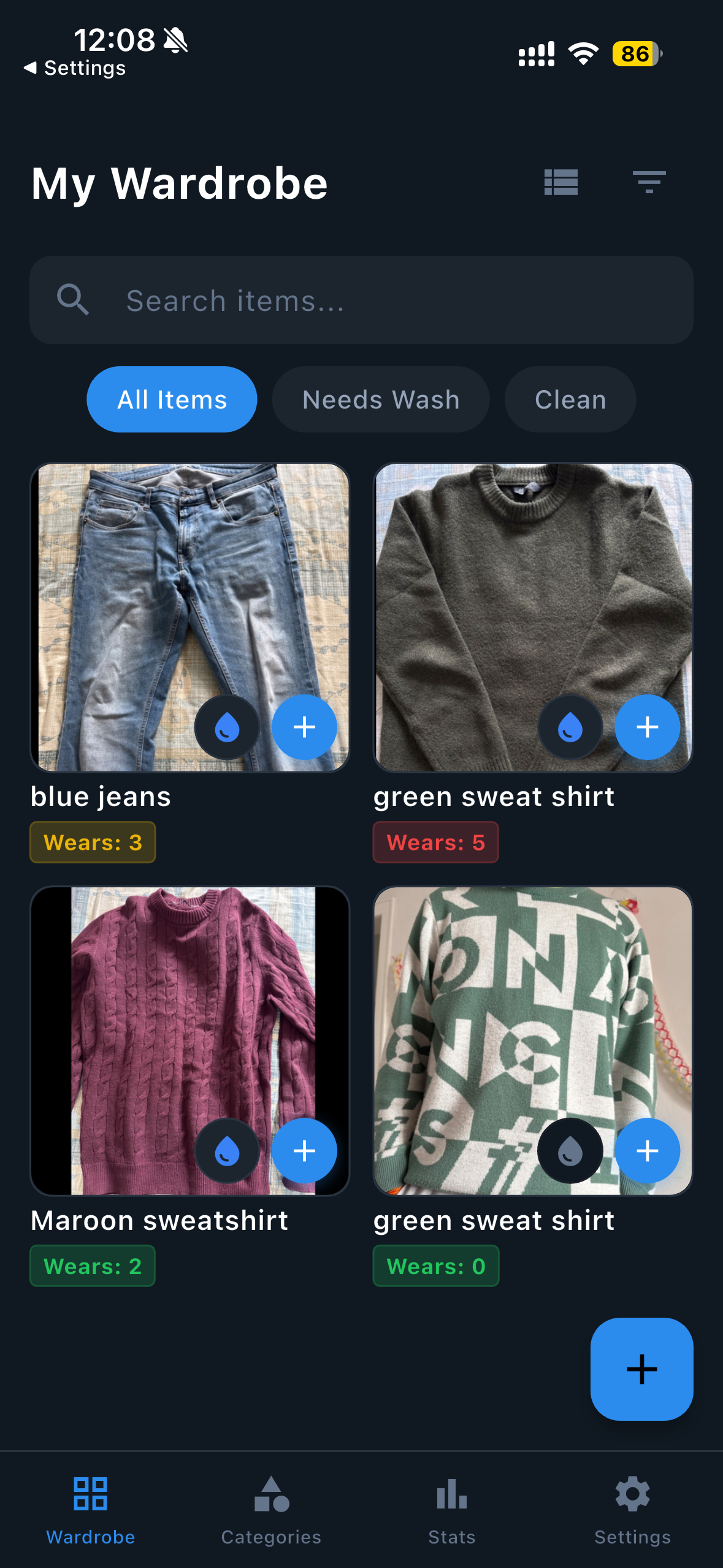 WashDrobe Dashboard with color-coded wear tracking